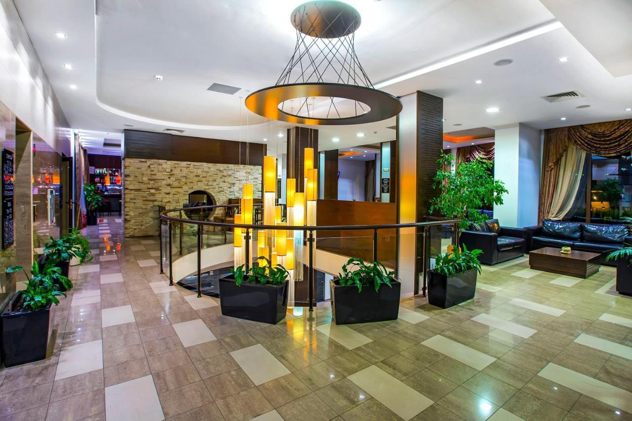 Murite Park Hotel Raslog Exterior foto